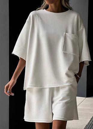 Костюм с шортами