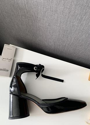 Лакові  шкіряні сандалі туфлі marc jacobs