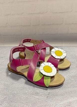 Кожаные босоножки девочке р. 30 - 20см