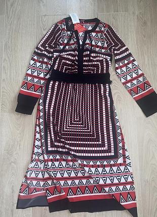 Женское платье в длине меди размер 892(36)