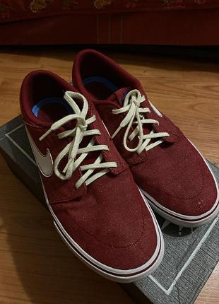 Кеди найк червоні