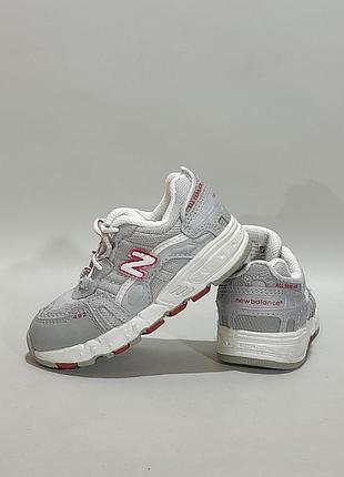 Кросівки new balance