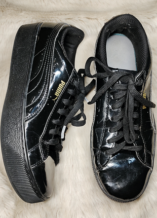 Черные кроссовки от puma