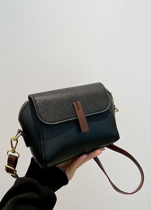 Женская мини сумка черная экокожа с плечевым ремнем