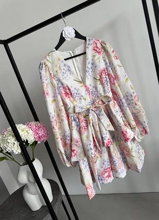 Сукня жіноча