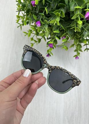 Дитячі сонцезахисні окуляри