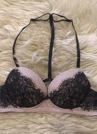 Розкішний бюстгальтер з красивою спинкою intimissimi