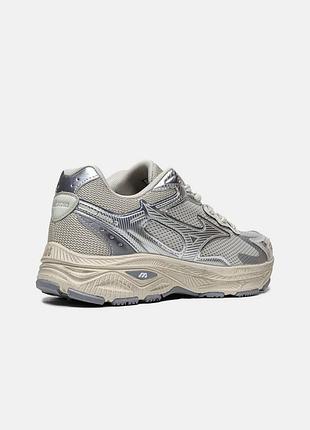 Mizuno adventure dirty white 9