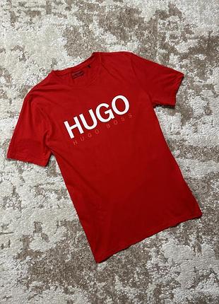 Оригінальна футболка hugo boss