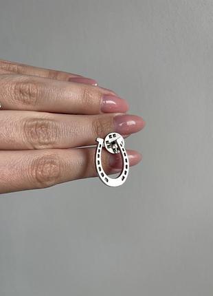 Пін значок металевий брошка підкова на щастя