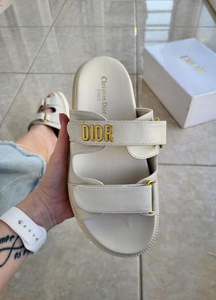 Жіночі шльопанці топ 🏜️