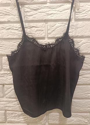 Сатиновая майка -топ с кружевом укороченный