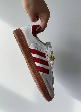 Sporty &amp; rich red