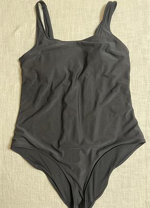 Чорний суцільний купальник великого розміру мʼяка чашка