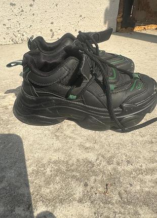 Кросівки для дівчинки