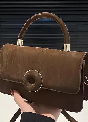Женская мини сумка коричневая из экокожи на плечо