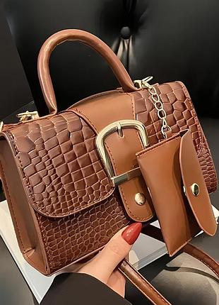 Женская мини сумка коричневая из экокожи с плечевым ремнем