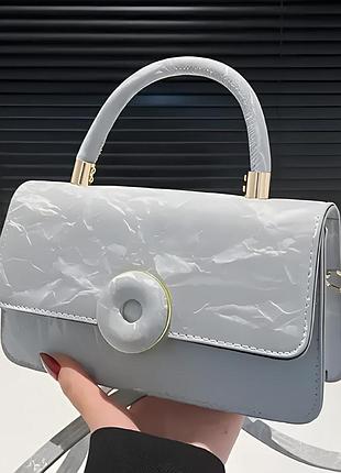 Женская серая мини сумка из экокожи с плечевым ремнем