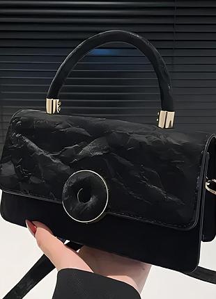 Женская черная маленькая сумка из экокожи с плечевым ремнем