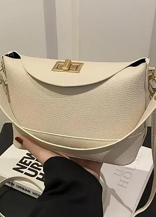 Жіноча бежева сумка маленька з екошкіри на плече