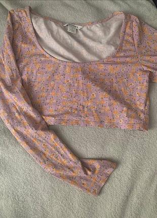 Укороченный топ с цветочным принтом