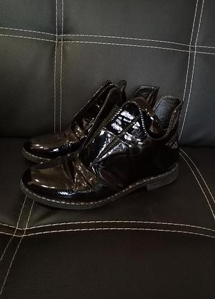 Ботинки женские