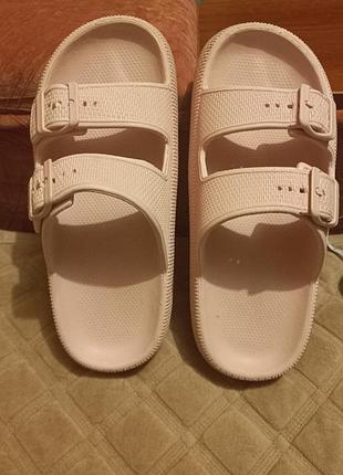 Шлепанцы резиновые размер 38-39 и 40