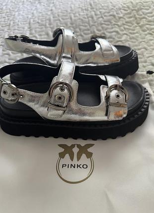 Сандалі жіночі  pinko нові