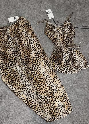Zara шикарний невагомий костюм в білизняному стилі в принт5 фото