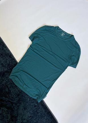 Calvin klein стрейчева еластична футболка