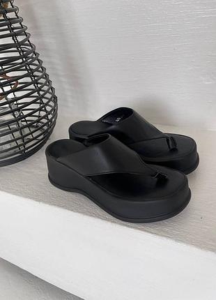 Шлепанцы на платформе женские кожаные черные