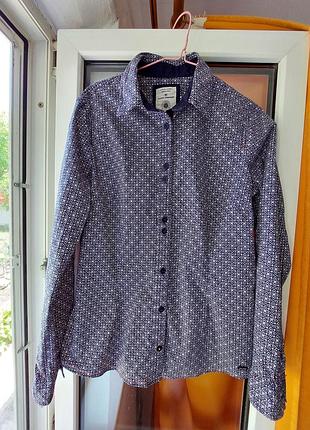 Сорочка приталена