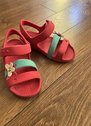 Дитячі босоніжки crocs
