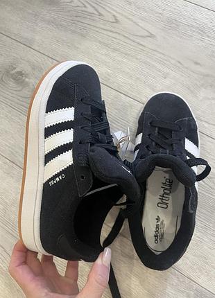 Кросівки adidas campus