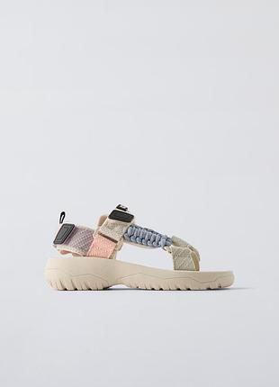Дівчачі сандалі zara 5