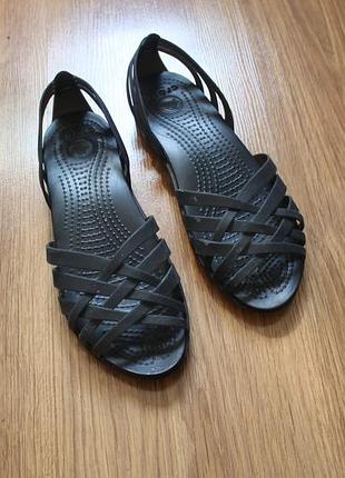 Шлепанцы тапочки женские кроксы crocs huarache w6