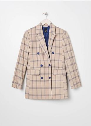 Двоботний картатий піджак