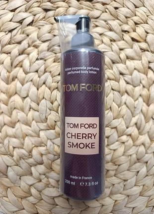 Парфумований лосьйон для тіла tom ford cherry smoke brand collection 200 мл в стилі бренду