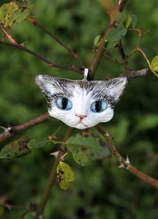 Кулон котик , епоксидна смола2 фото