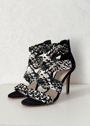 Замшеві босоніжки sandro