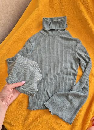 Гольф с широкими рукавами