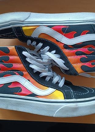 Замшевые огненные кеды vans