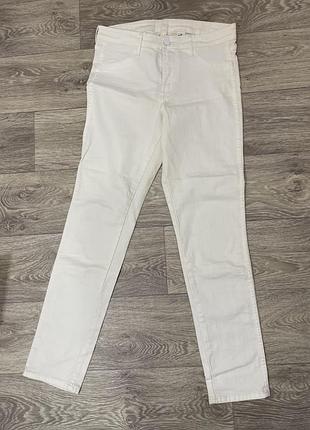 Джинси скіні, стрейчеві