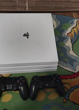 Ігрова приставка playstation 4 pro