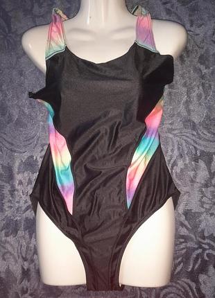 Купальник цілісний жіночий