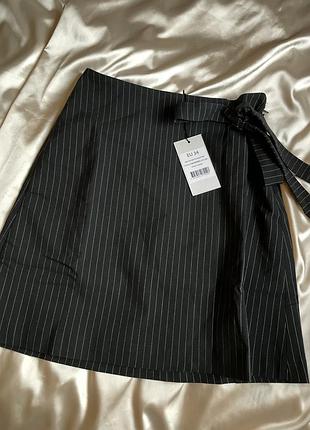 Нова міні спідниця ділова