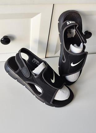 Nike сандалі босоніжки