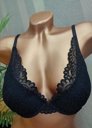 Красивый бюстик балконет уплотнённая чашка на косточках