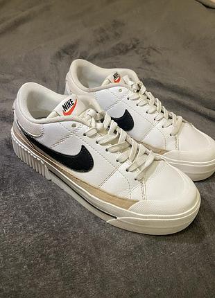 Кросівки жіночі nike court legacy lift white dm7590-100