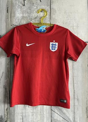 Дитяча червона спортивна футболка для футболу nike